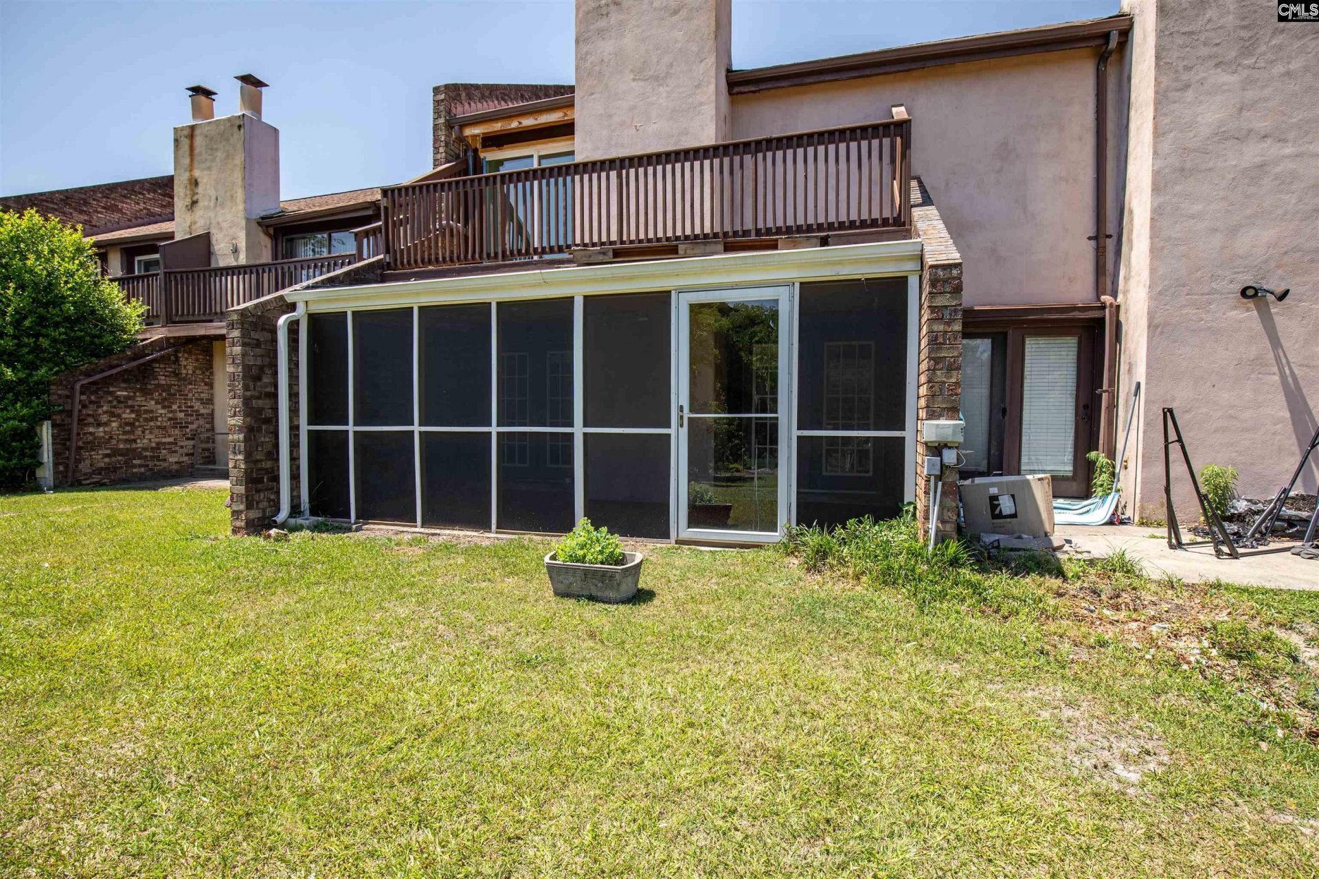108 Lionsgate Drive Photo 24
