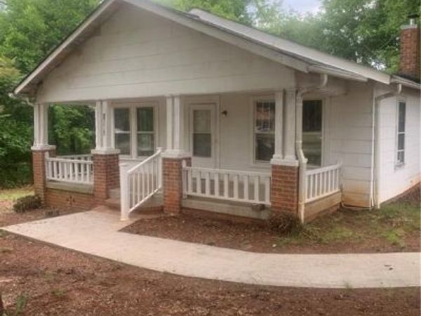 4312 US Highway 158 , Advance, NC 27006
