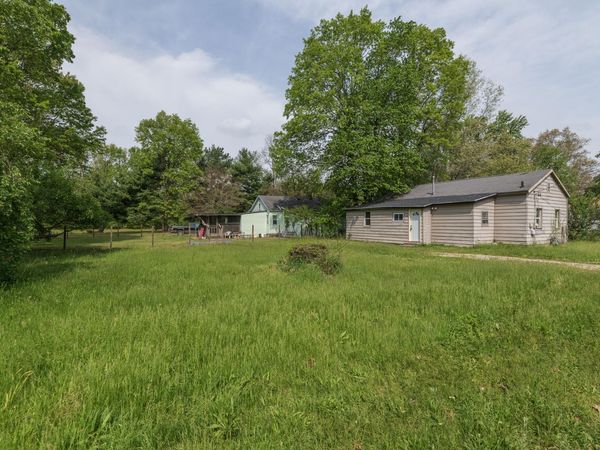 501 2nd Avenue, Dowagiac, MI 49047