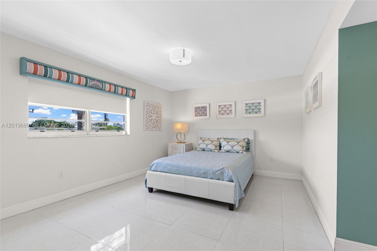 855 Euclid Ave , Unit 402, Miami Beach, FL 33139 Photo