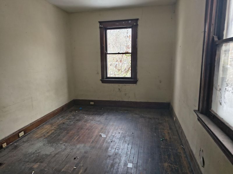 118 E 24th Street E, Covington, KY 41014 Photo 4