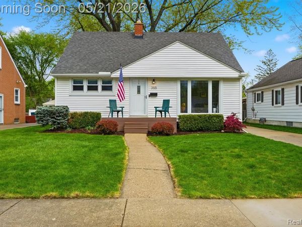 355 Gargantua Avenue , Clawson, MI 48017