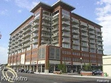 350 N Main Street , Royal Oak, MI 48067