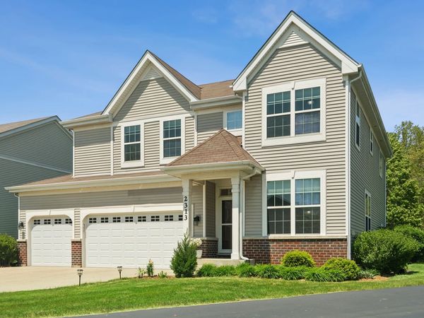 2313 Avalon Drive , Buffalo Grove, IL 60089