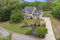 204 Stormycreek Lane  photo 4