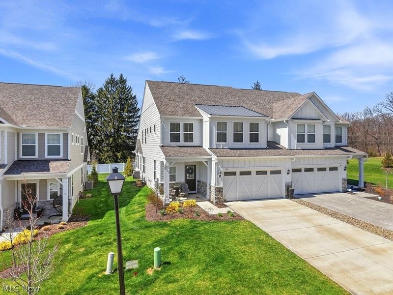 114 Lake Balaton Drive, Orange, OH 44128 Photo 2