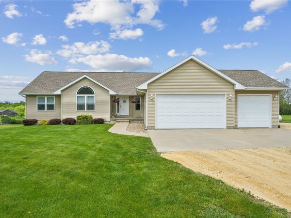 22987 Antler Trail, Anamosa, IA 52205
