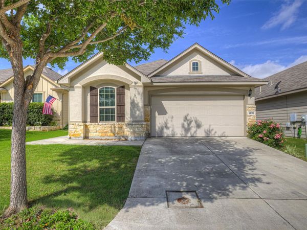 1890 Baron DR, New Braunfels, TX 78130
