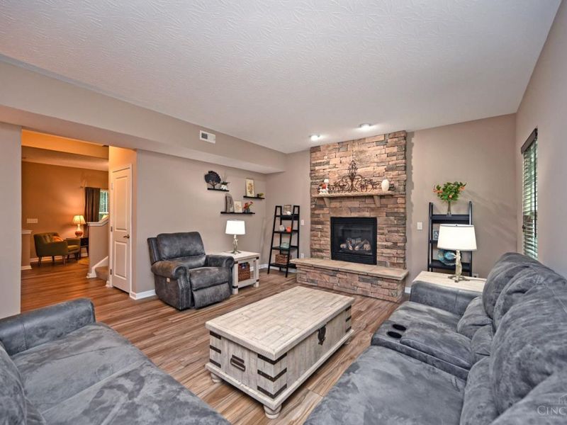 4826 Lakeview Court, South Lebanon, OH 45065 Photo 6