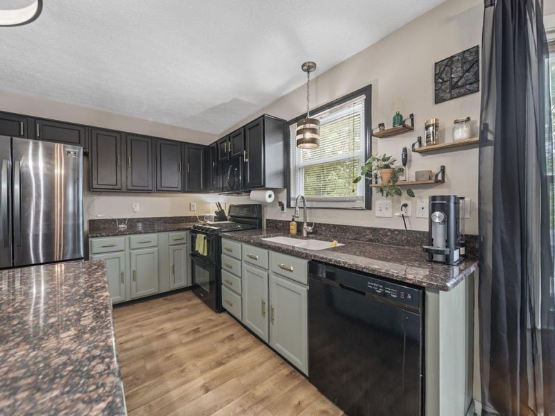 7573 Harbour Town Drive, Pickerington, OH 43147 Photo 11
