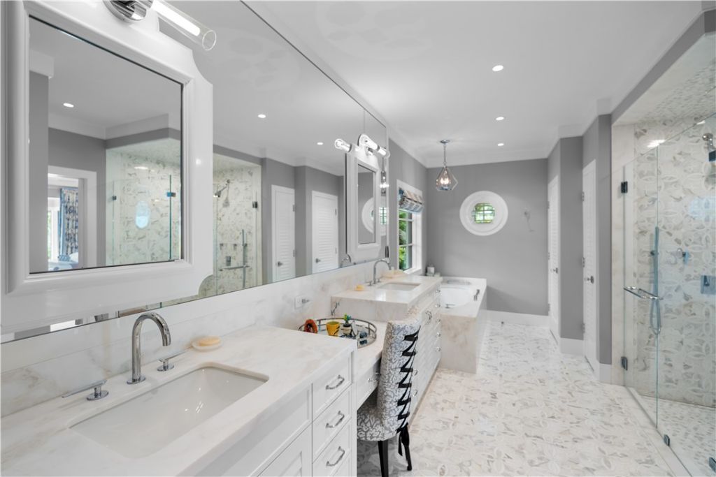 519 Bay Drive, Vero Beach, FL 32963 Photo