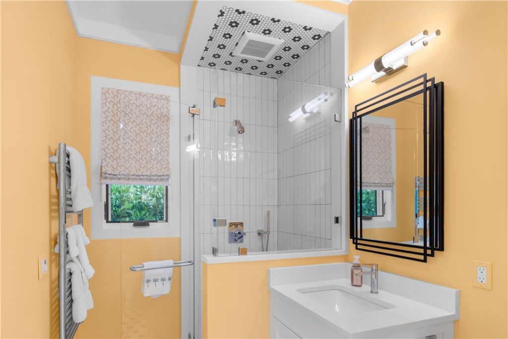 519 Bay Drive, Vero Beach, FL 32963 Photo