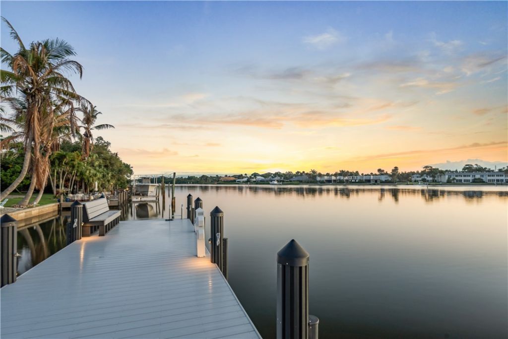 519 Bay Drive, Vero Beach, FL 32963 Photo