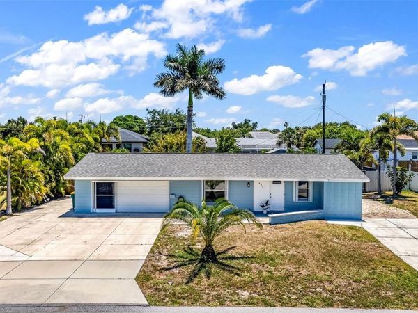 433 GLENRIDGE AVENUE NW, PORT CHARLOTTE, FL 33952