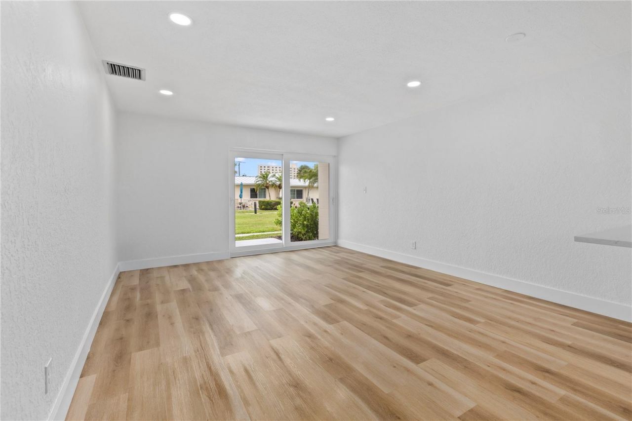 5830 Midnight Pass Road, Unit 29, Sarasota, FL 34242 Photo