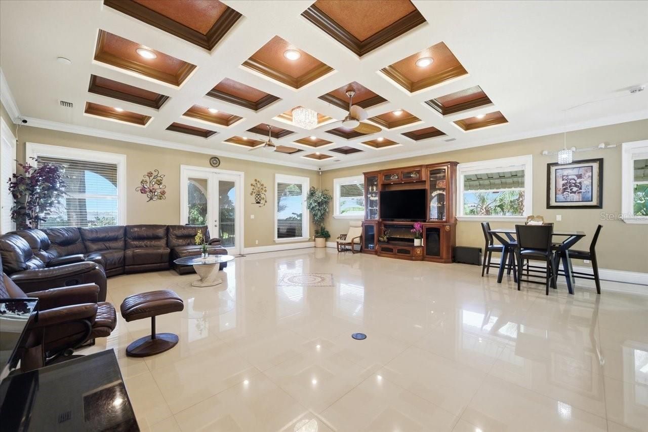 Please Call For Address, Tampa, FL 33612 Photo