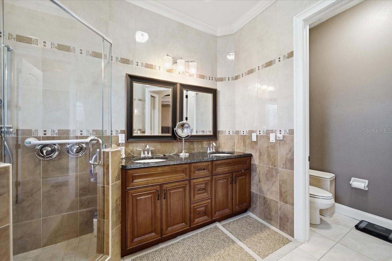 12006 Waterside Court, Tampa, FL 33612 Photo