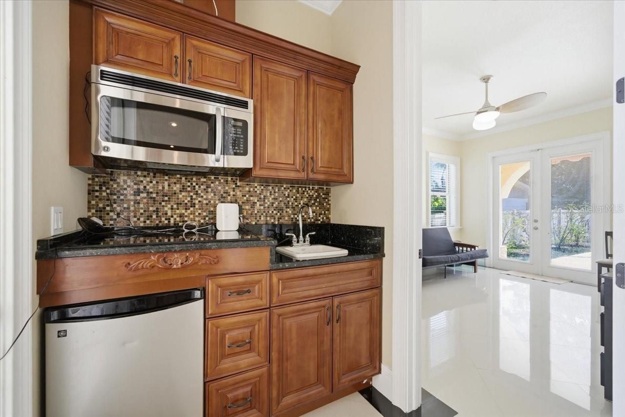12006 Waterside Court, Tampa, FL 33612 Photo