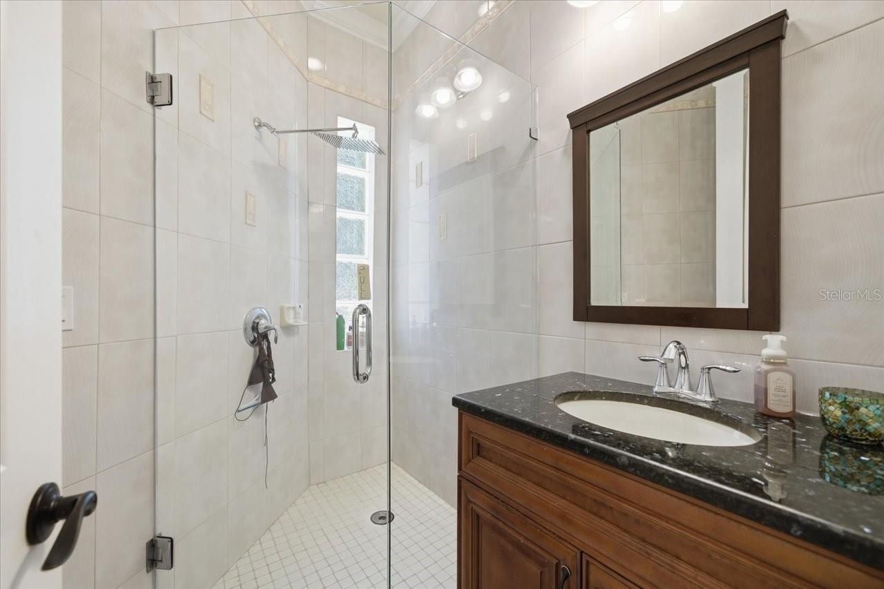 12006 Waterside Court, Tampa, FL 33612 Photo