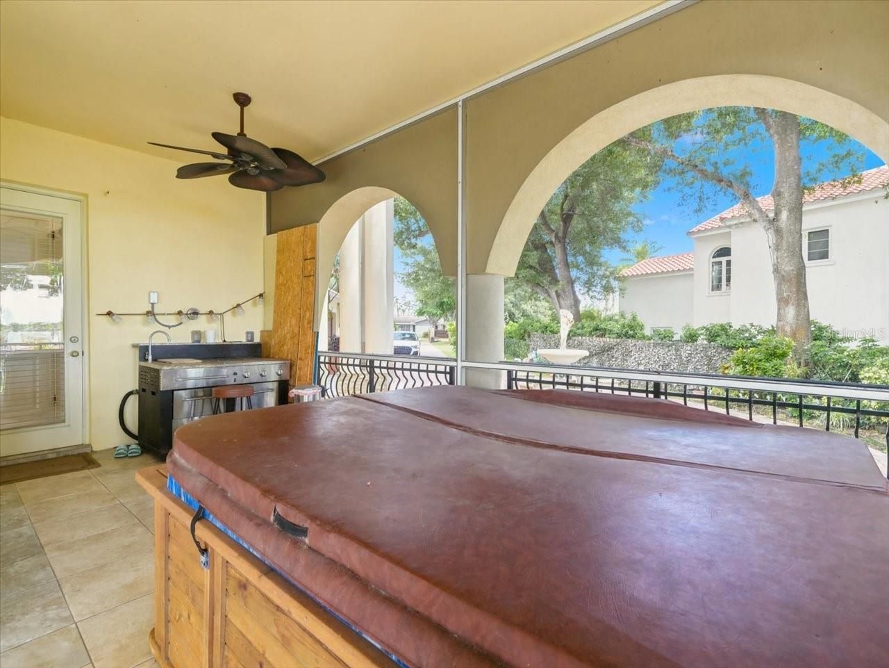 12006 Waterside Court, Tampa, FL 33612 Photo