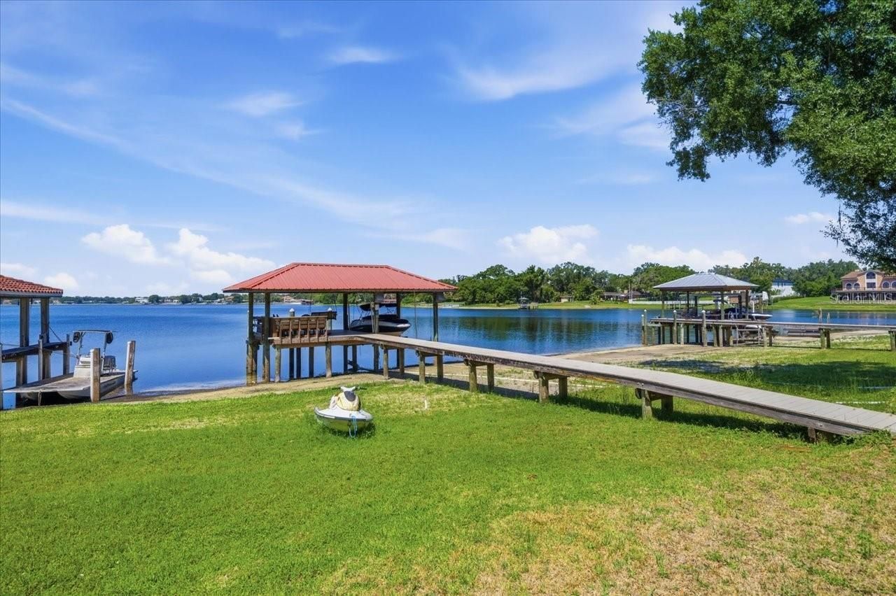 12006 Waterside Court, Tampa, FL 33612 Photo