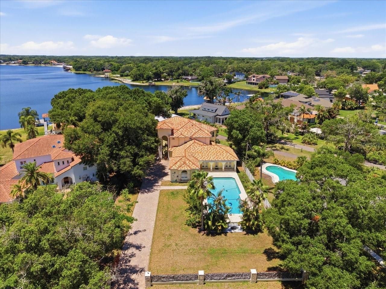 12006 Waterside Court, Tampa, FL 33612 Photo