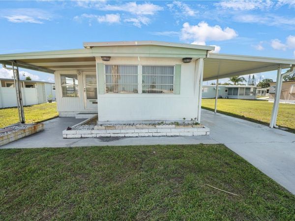 10921 LONDON DRIVE , PORT RICHEY, FL 34668