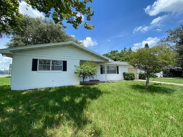 1010 GRIFFIN ROAD , LEESBURG, FL 34748