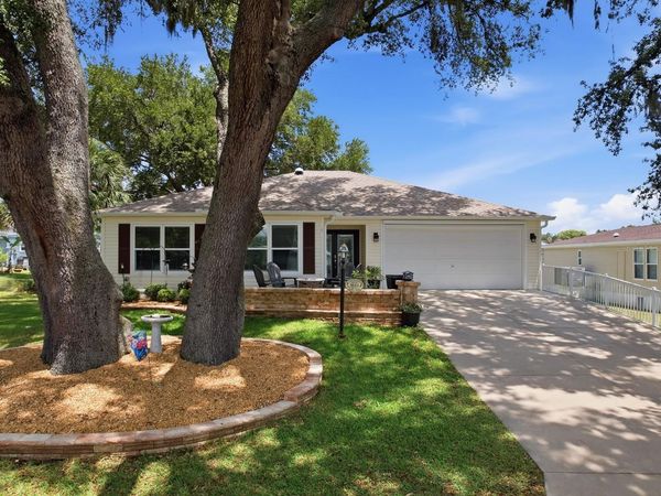 1033 ALOHA WAY , LADY LAKE, FL 32159