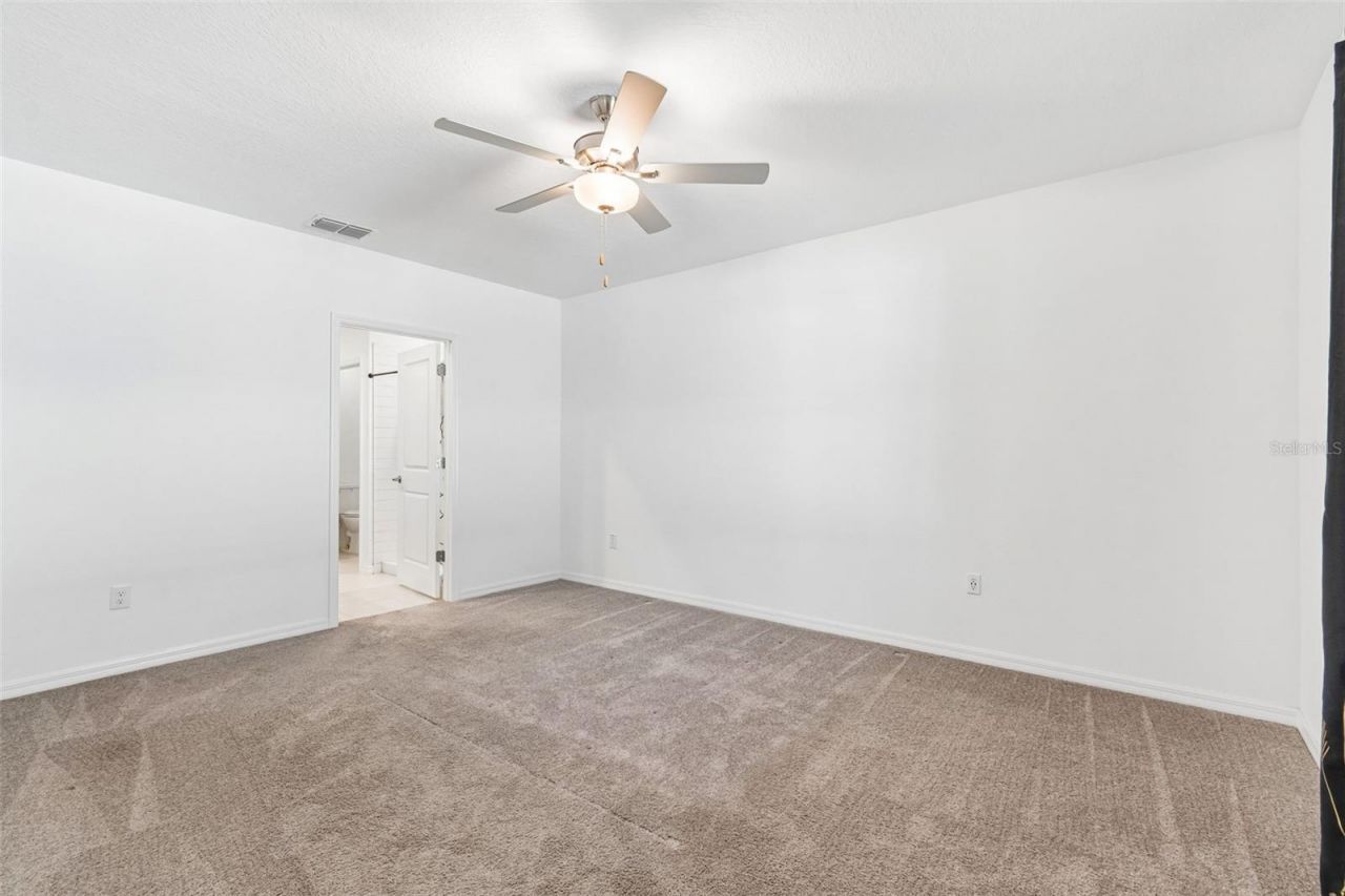 6450 Back Forty Loop , Zephyrhills, FL 33541 Photo