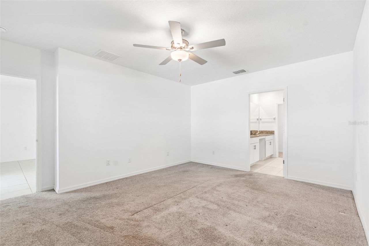 6450 Back Forty Loop , Zephyrhills, FL 33541 Photo