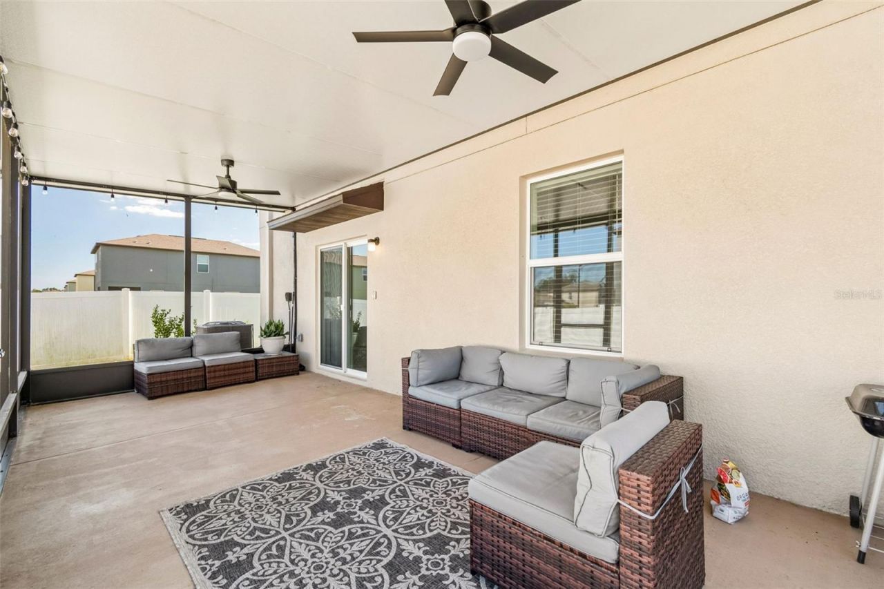 6450 Back Forty Loop , Zephyrhills, FL 33541 Photo
