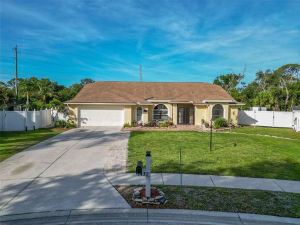8432 PALM LAKES COURT , SARASOTA, FL 34243