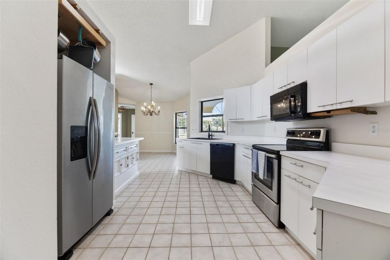 8432 Palm Lakes Court, Sarasota, FL 34243 Photo