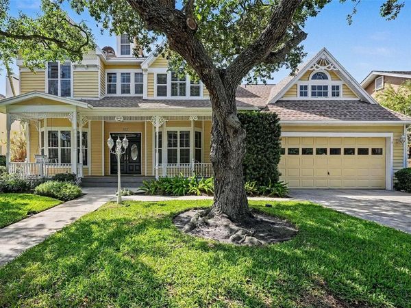 833 MARCO DRIVE NE, ST PETERSBURG, FL 33702