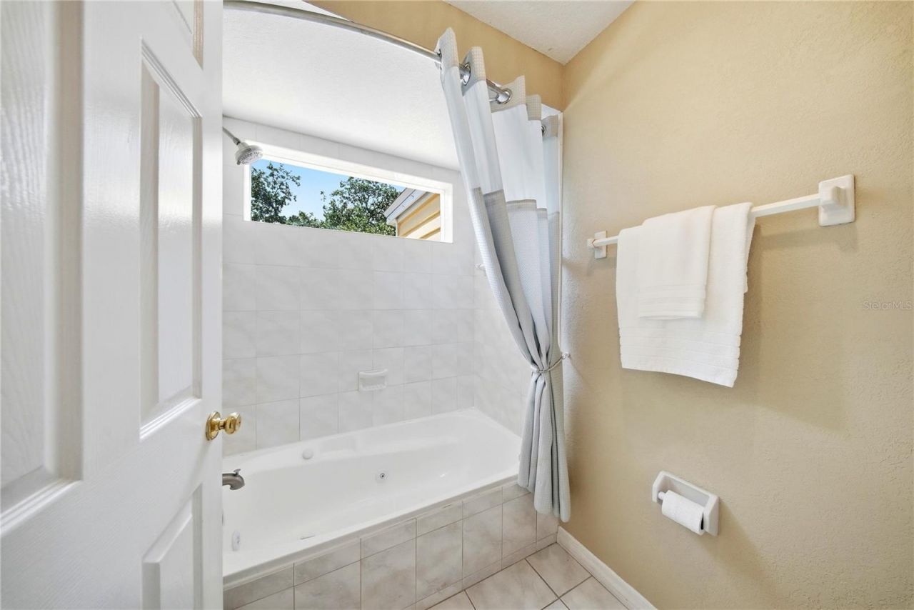 833 Marco Drive Ne, Saint Petersburg, FL 33702 Photo
