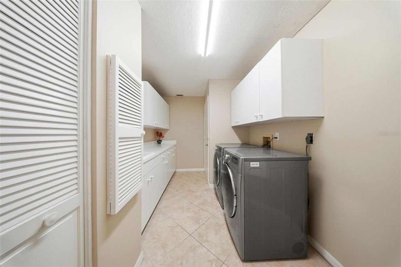 833 Marco Drive Ne, Saint Petersburg, FL 33702 Photo