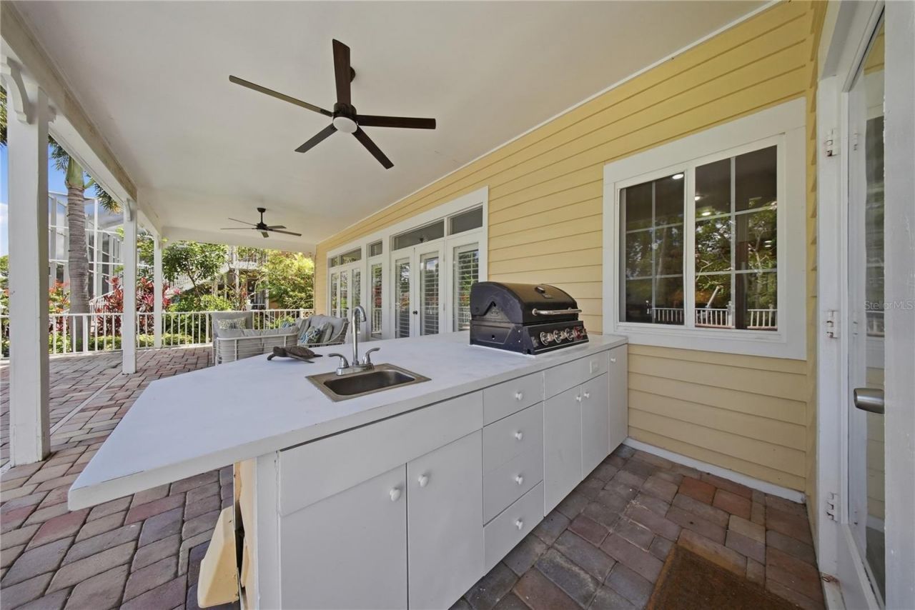 833 Marco Drive Ne, Saint Petersburg, FL 33702 Photo