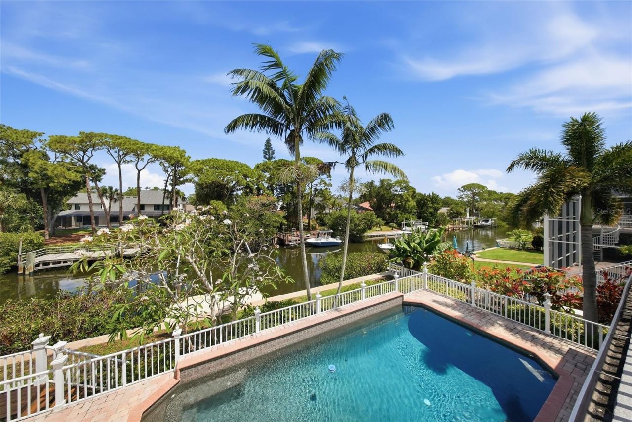 833 Marco Drive Ne, Saint Petersburg, FL 33702 Photo
