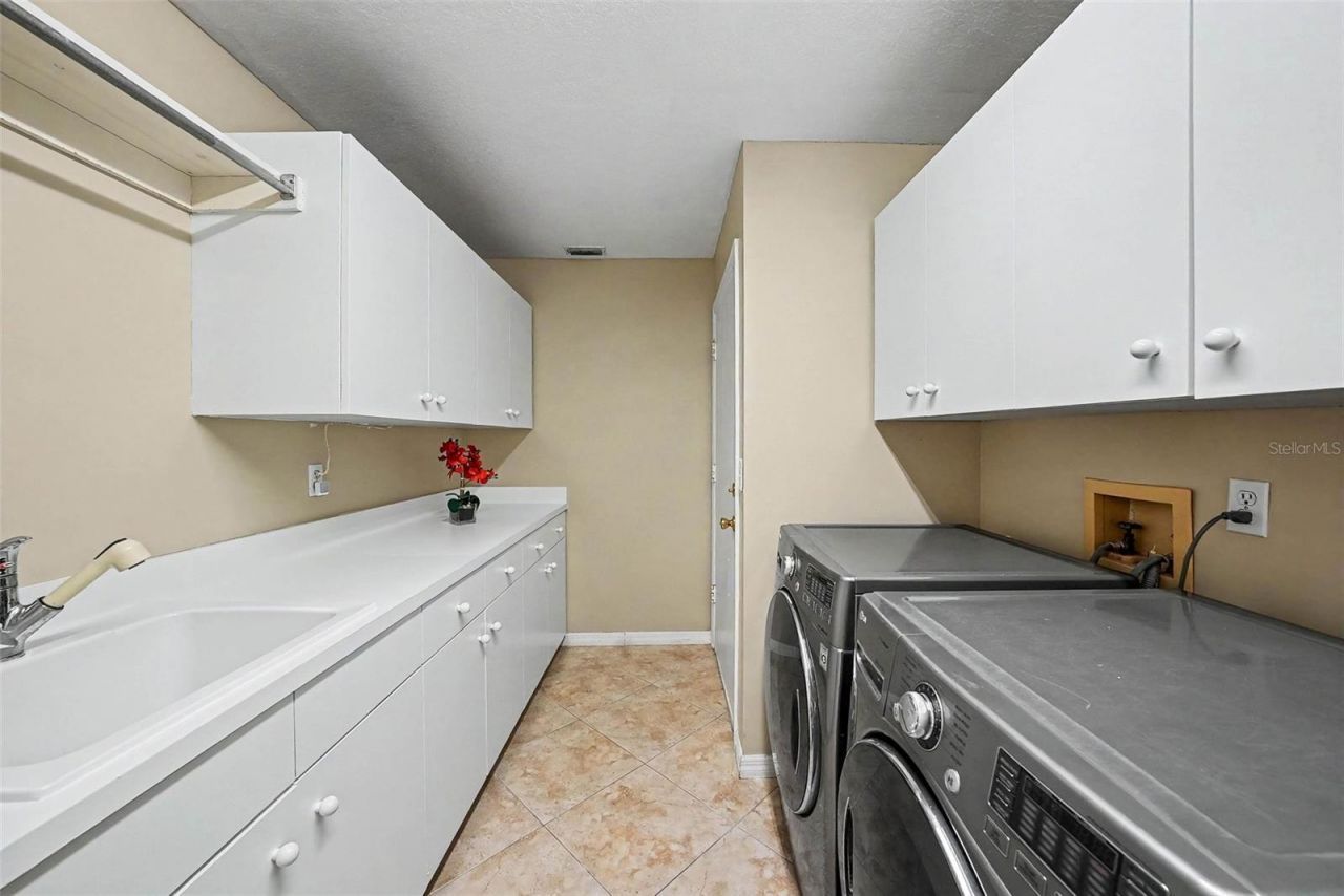 833 Marco Drive Ne, Saint Petersburg, FL 33702 Photo