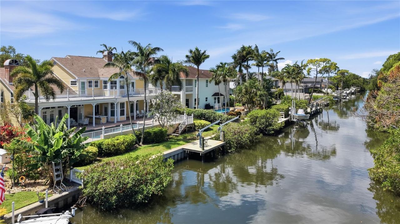 833 Marco Drive Ne, Saint Petersburg, FL 33702 Photo