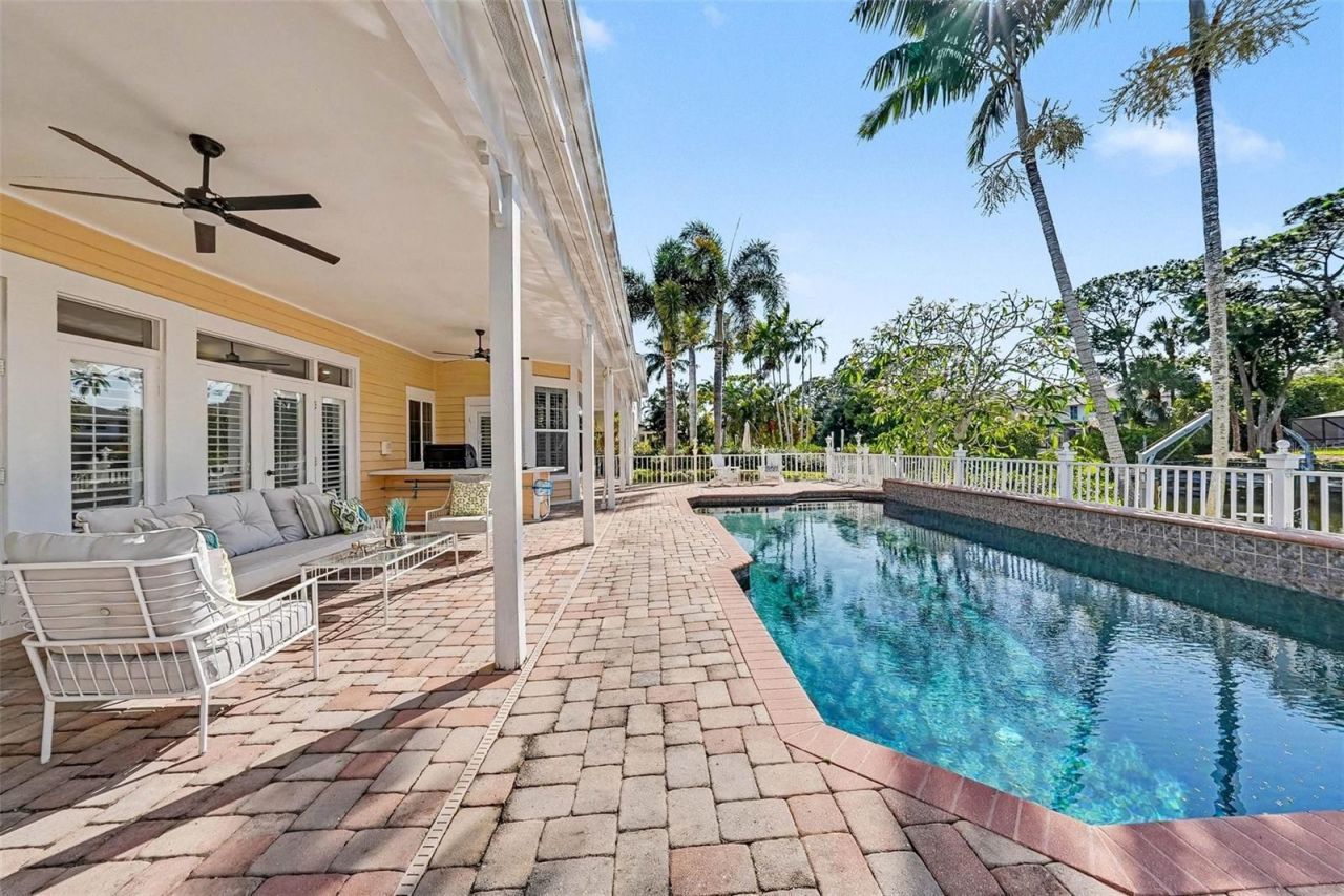 833 Marco Drive Ne, Saint Petersburg, FL 33702 Photo
