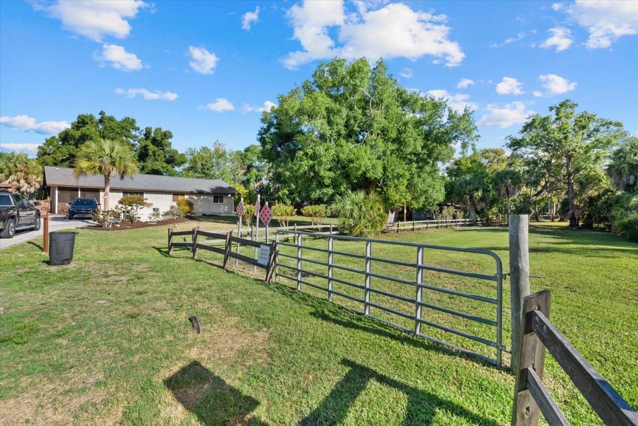 Lot 8 & 9 Nutmeg Avenue, Sarasota, FL 34231 Photo