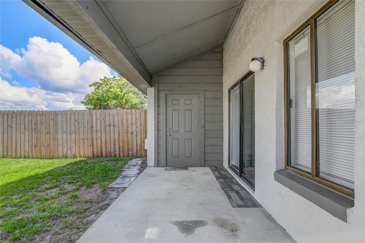 2719 Hunt Club Lane, Orlando, FL 32826 Photo