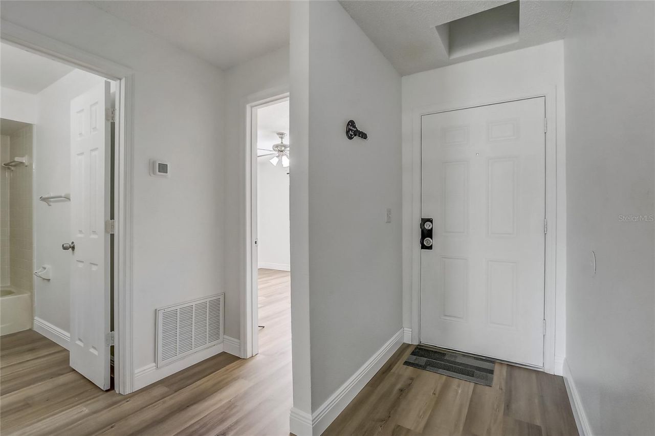 2719 Hunt Club Lane, Orlando, FL 32826 Photo