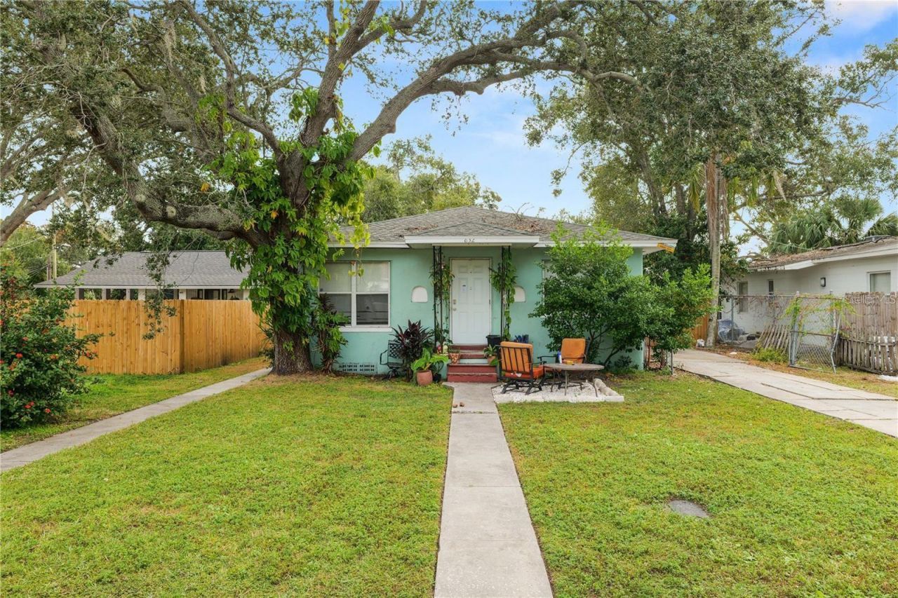 832 20th Avenue S, Unit 830, Saint Petersburg, FL 33705 Main Photo