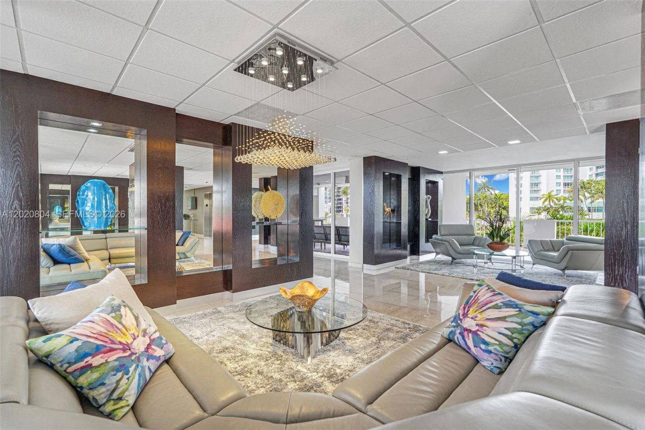 2800 E Sunrise Blvd, Unit 17E, Fort Lauderdale, FL 33304 Photo