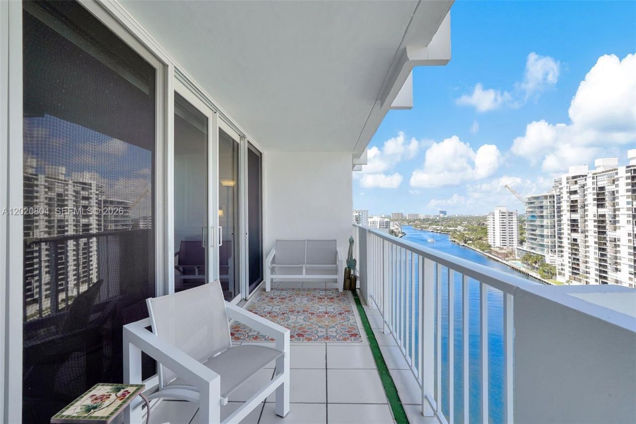 2800 E Sunrise Blvd, Unit 17E, Fort Lauderdale, FL 33304 Photo