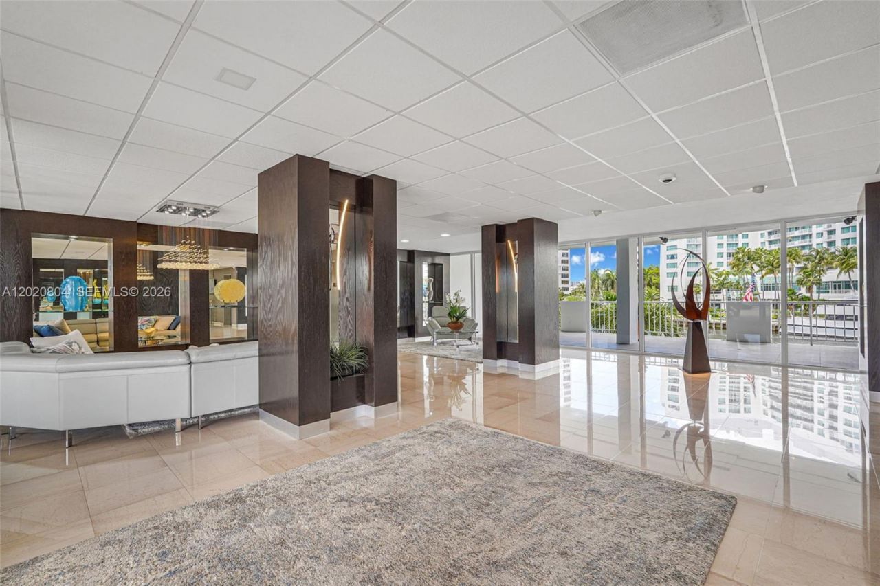 2800 E Sunrise Blvd, Unit 17E, Fort Lauderdale, FL 33304 Photo