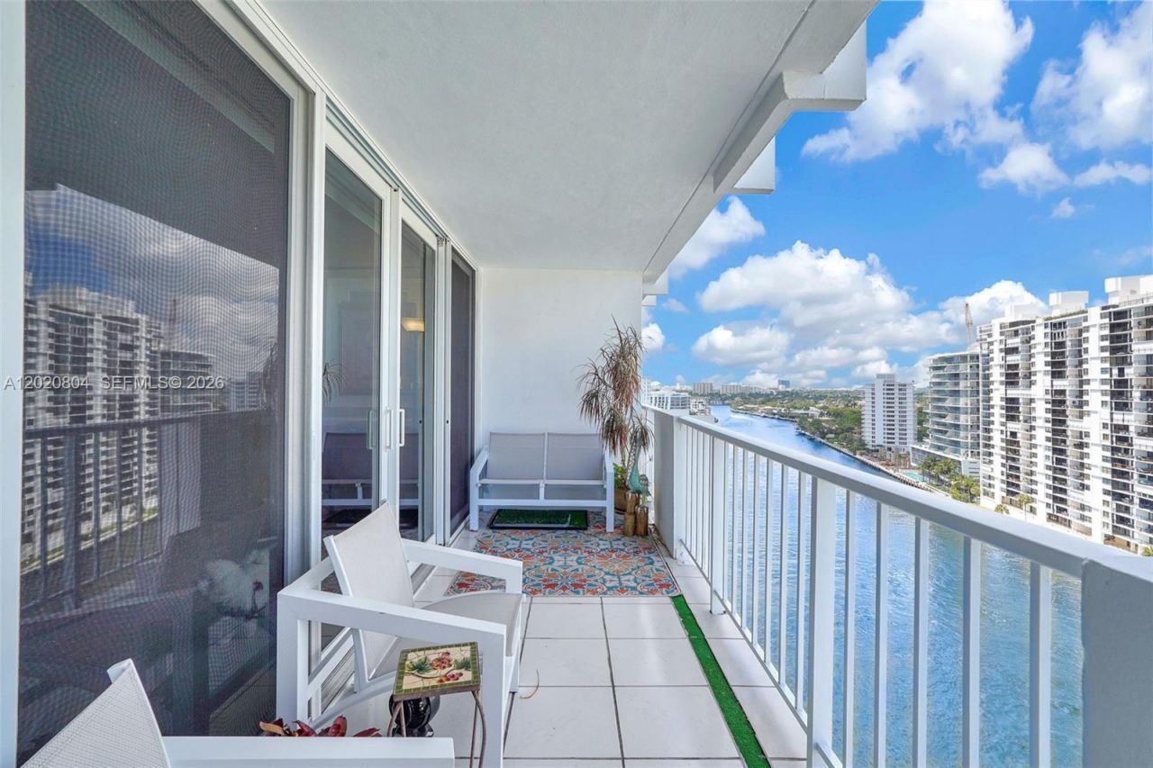 2800 E Sunrise Blvd, Unit 17E, Fort Lauderdale, FL 33304 Photo
